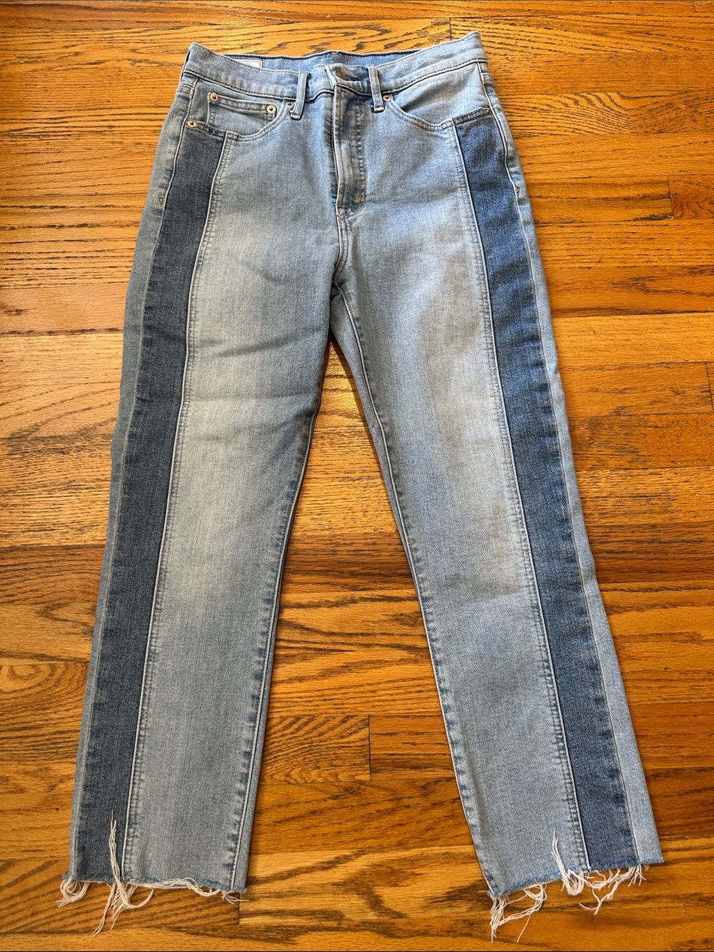 GAP Light Blue Vintage Slim High Rise Jeans- Size 28
